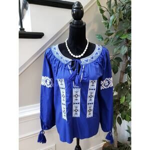 Women's Crown & Ivy Blue Embroidered Boho Top XL Long Sleeves Outdoor